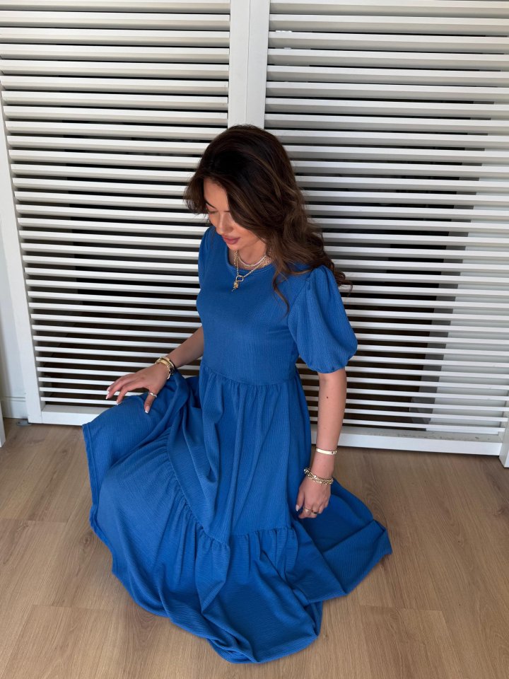 Kadın Kısa Kollu Yakası Açık Katlı Bürümcük Balon Elbise