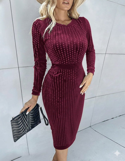 Kadın Uzun Kollu Bisiklet Yaka Taşlı Midi Kadife Elbise