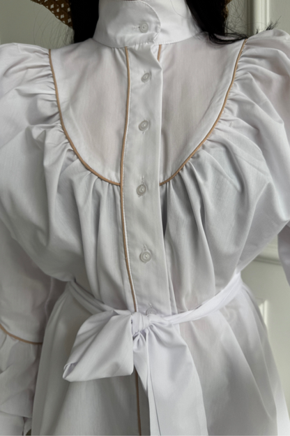 ÖNDEN DÜĞMELİ POPLİN KLOŞ ELBİSE BAĞLAMA KEMER DETAYLI - Beyaz