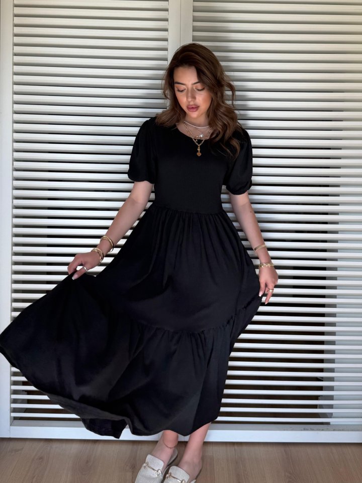 Kadın Kısa Kollu Yakası Açık Katlı Bürümcük Balon Elbise