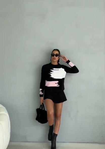 Bıyıklı triko kazak siyah