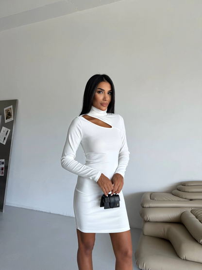 Boğazlı gögüs dekolteli elbise beyaz f2333