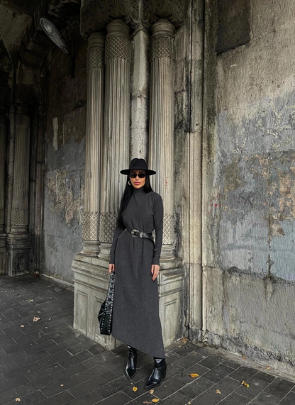 Boğazlı kalın bürümcük uzun elbise siyah