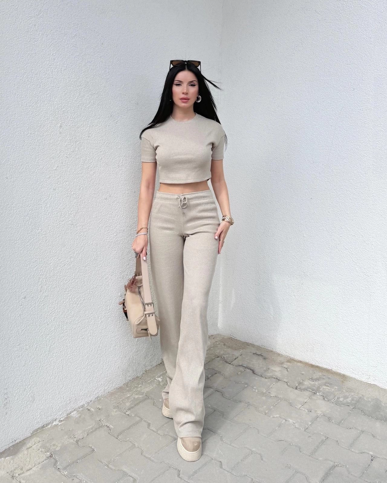 Bol paça pantolonlu alt üst takım