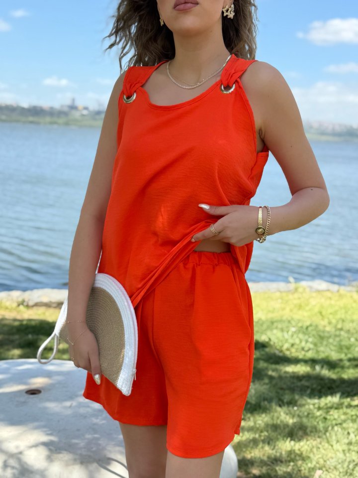 Kadın Kolsuz V Yaka Kuş Gözü Detay Bluz Short Aerobin Ikili Takım