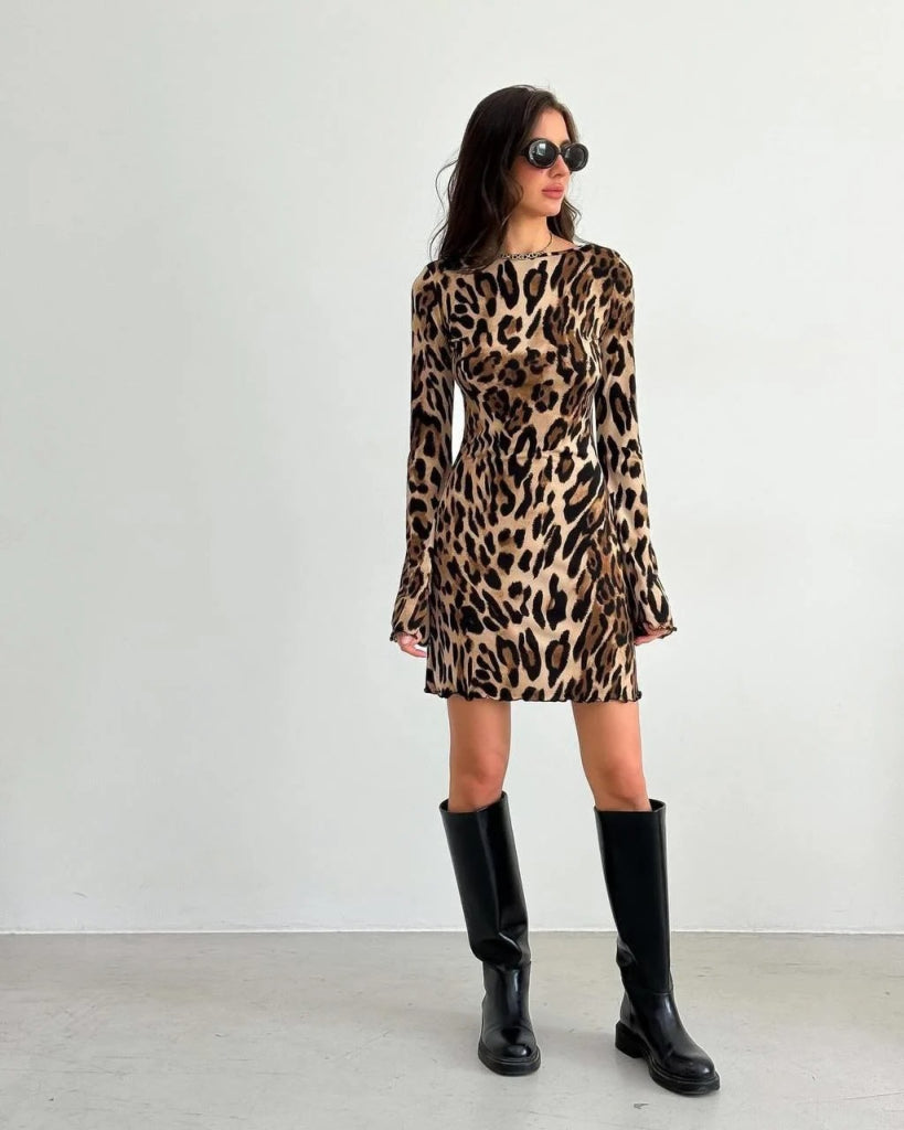 Kadın Uzun Kollu Sırtı Açık Bağlamalı Leopar Desenli Kısa Dalgıç Elbise