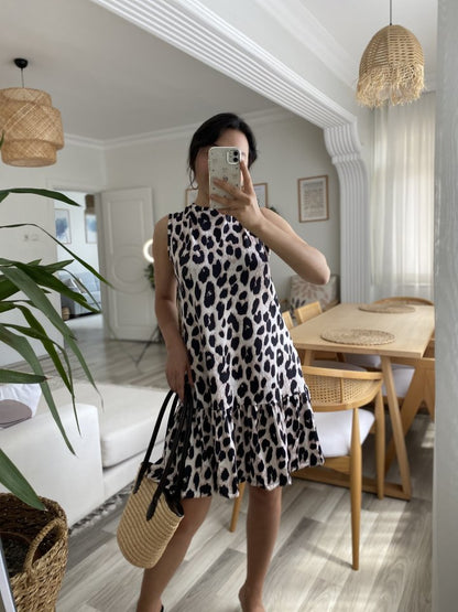 Kadın Kolsuz Sırttan Bağlamalı Fırfırlı Leopar Desenli Süprem Elbise