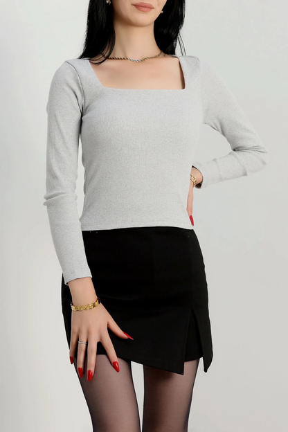 Çerçeve yaka kaşkorse bluz gri