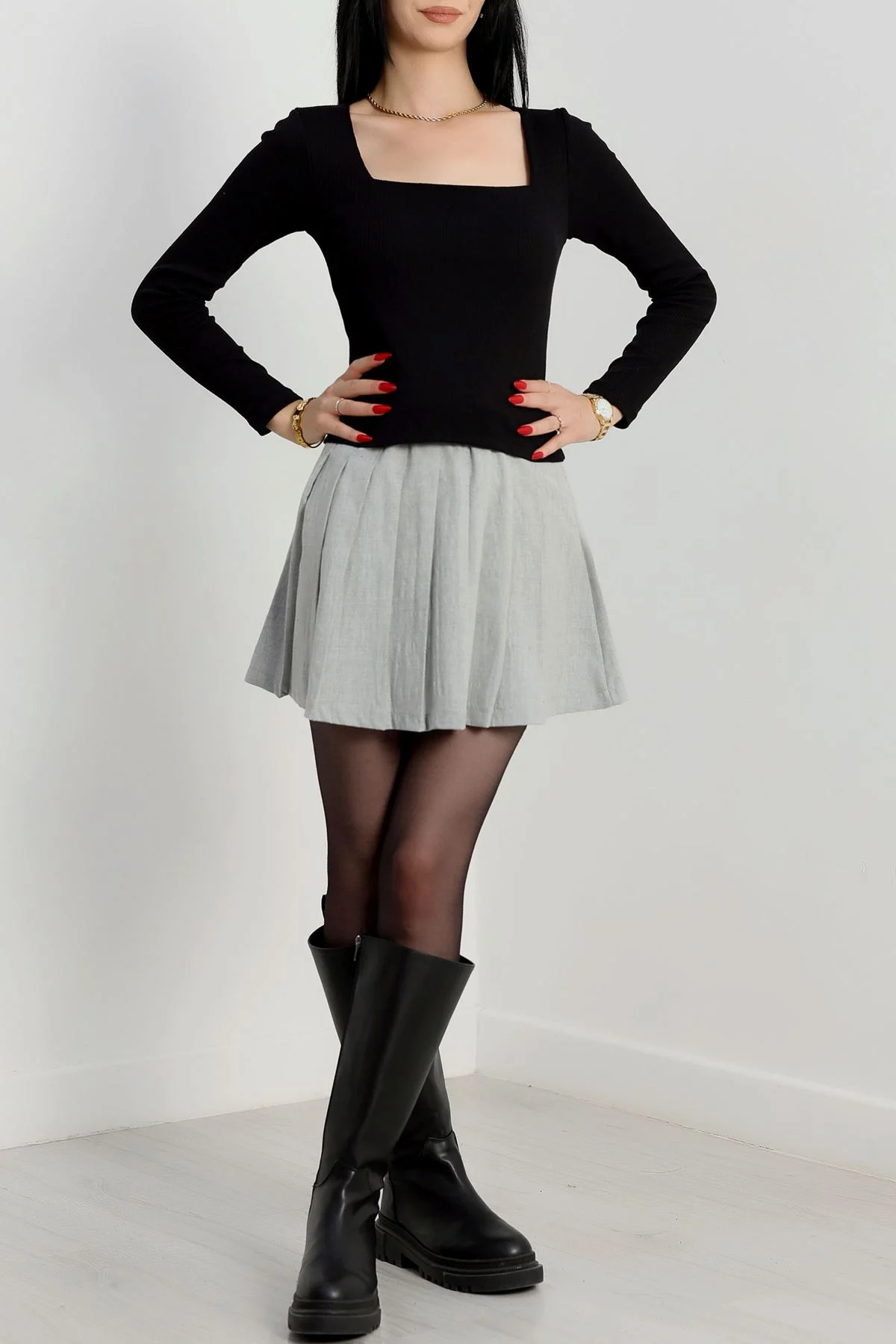 Çerçeve yaka kaşkorse bluz siyah