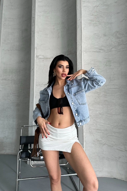 Çift cepli kol katlamalı kar yıkama crop kot ceket buz mavi d2000