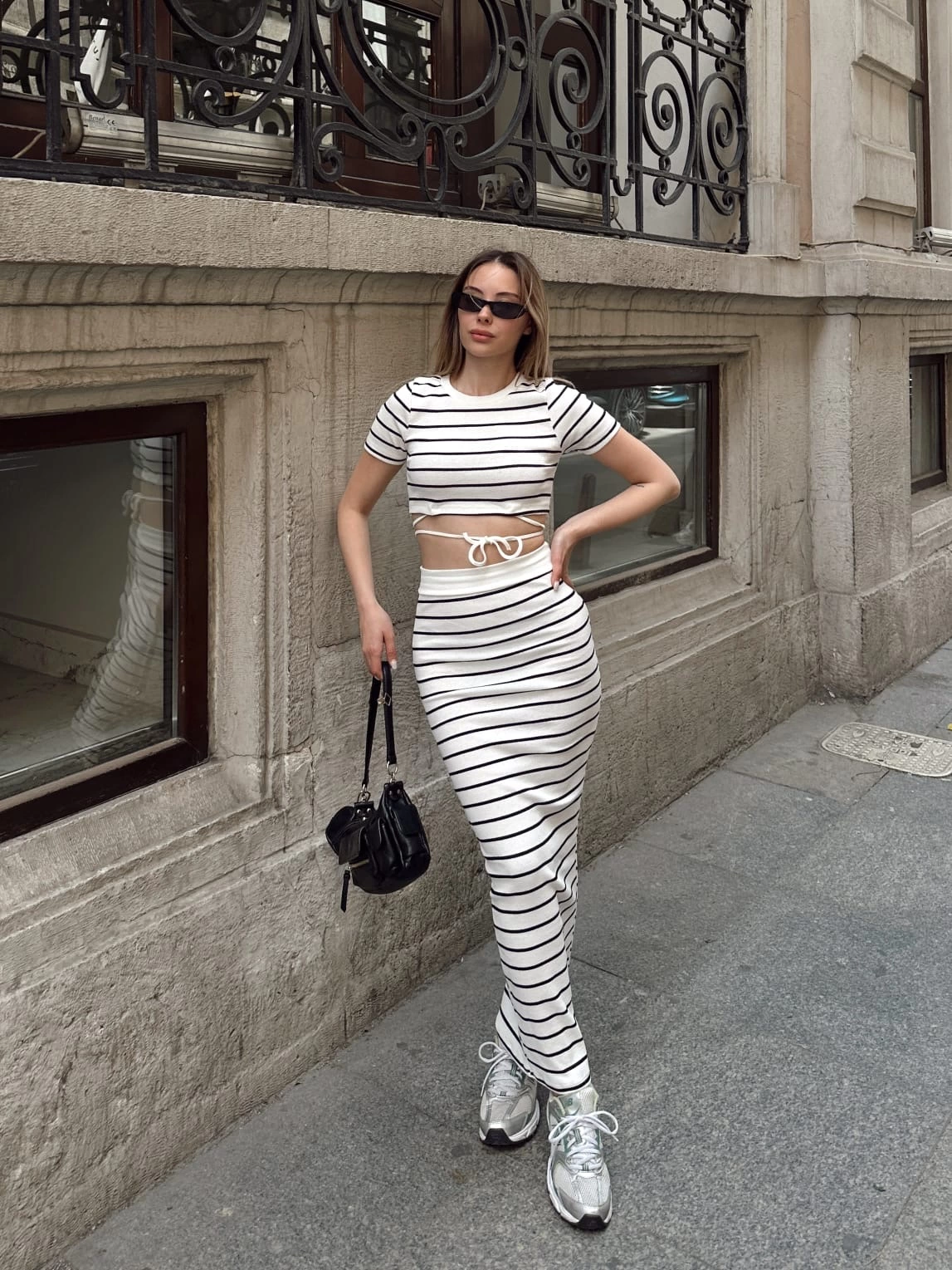 Çizgili etekli takım beyaz s3609