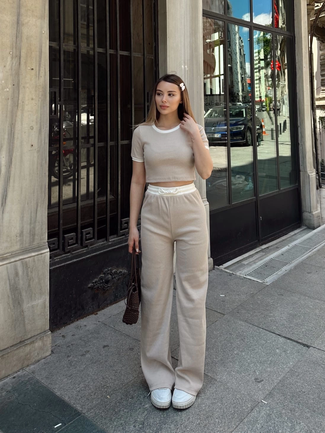 Crop pantolon biyeli takım bej