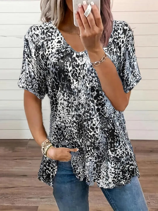 Kadın V Yaka Renkli Leopar Desen Büzgü Detay Süprem Bluz