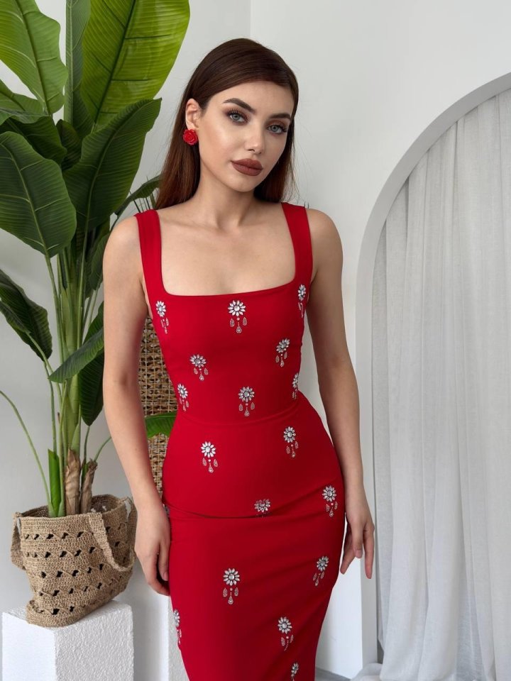 Ners Taş Detaylı Elbise