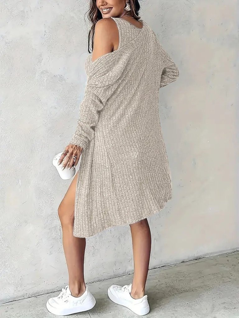 Kadın Askılı Yuvarlak Yakalı önü Düğmeli şardonlu Kaşkorse Mini Elbise Ve Kısa Ceket