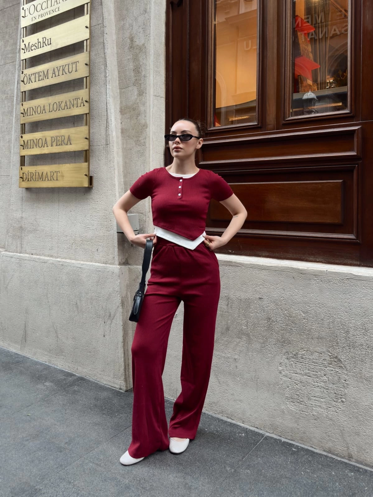 Düğme yakalı bordo alt üst takım s3943