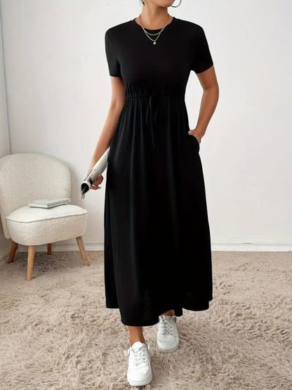 Kadın Kısa Kollu Bisiklet Yaka Belden Bağcıklı Cepli Viskon Elbise