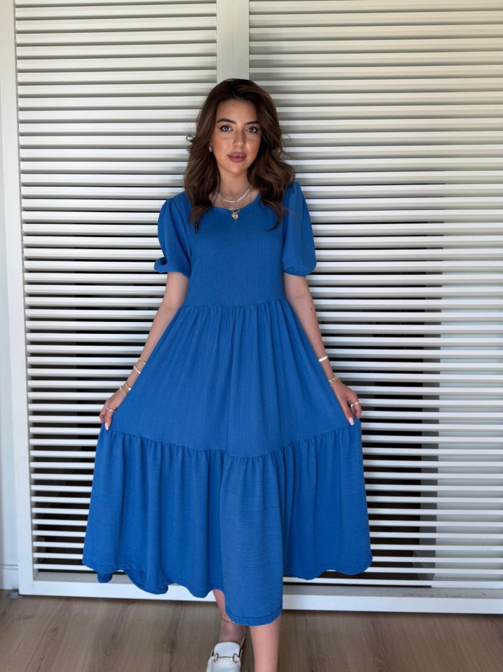 Kadın Kısa Kollu Yakası Açık Katlı Bürümcük Balon Elbise