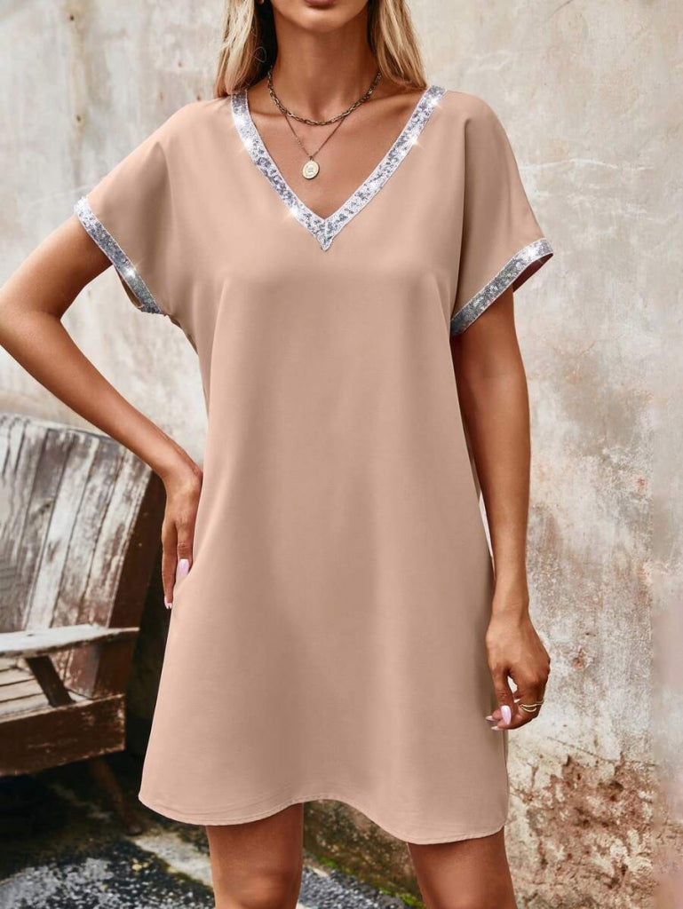 Kadın Yaka Ve Kol Pul Payet şeritli Ithal Krep Elbise