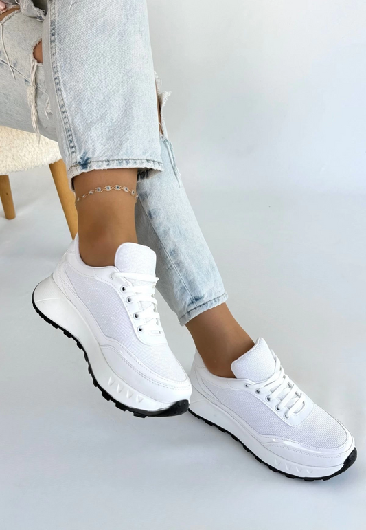 Edva Beyaz Cilt Bağcıklı Spor Ayakkabı