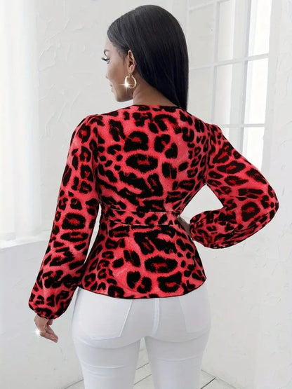 Kadın Uzun Kollu Kruvaze Yakalı Belden Kuşaklı Leopar Desenli Süprem Bluz