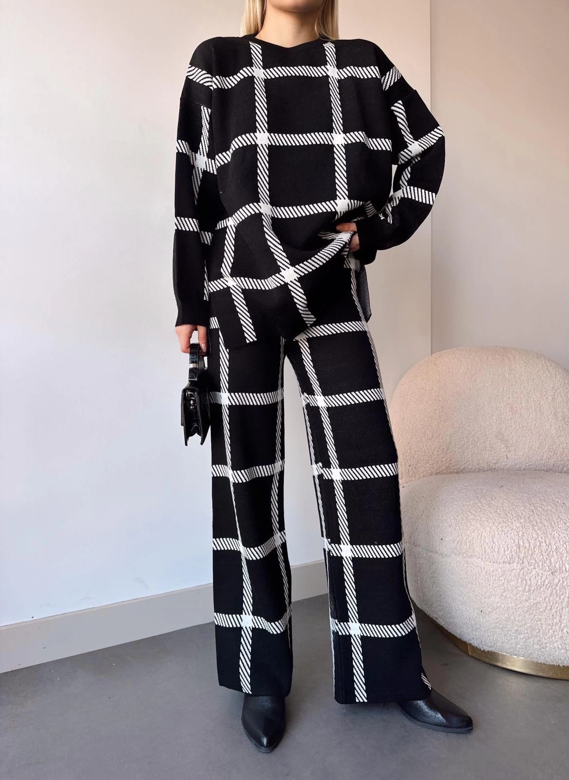 Ekoseli triko takım siyahbeyaz