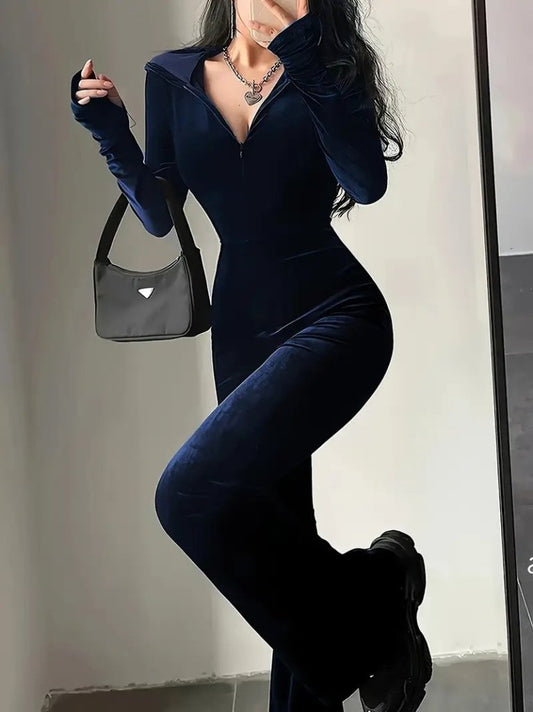 Kadın Uzun Kollu Kapşonlu Fermuarlı Kadife Tulum