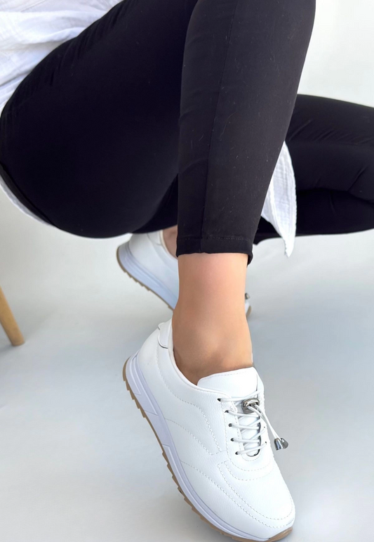 Finna Beyaz Cilt Bağcıklı Spor Ayakkabı