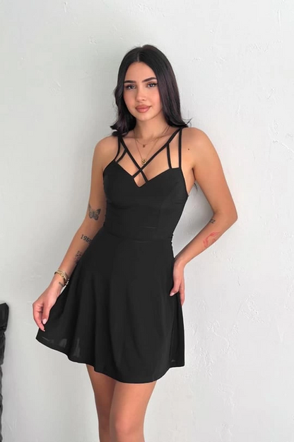 İnce çift askılı mini elbise