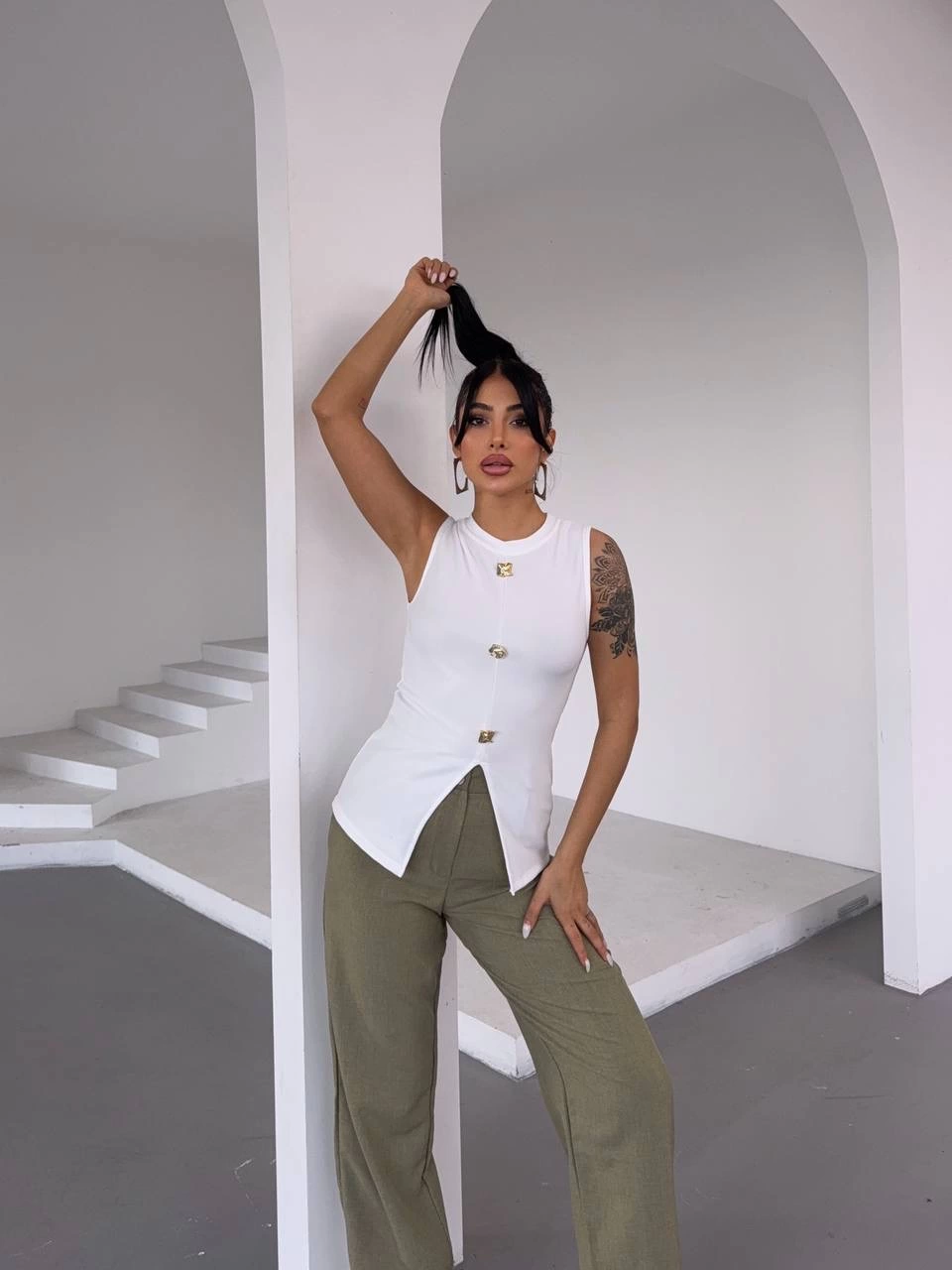 Kadın beyaz bisiklet yaka gold düğmeli ottoman bluz s2310