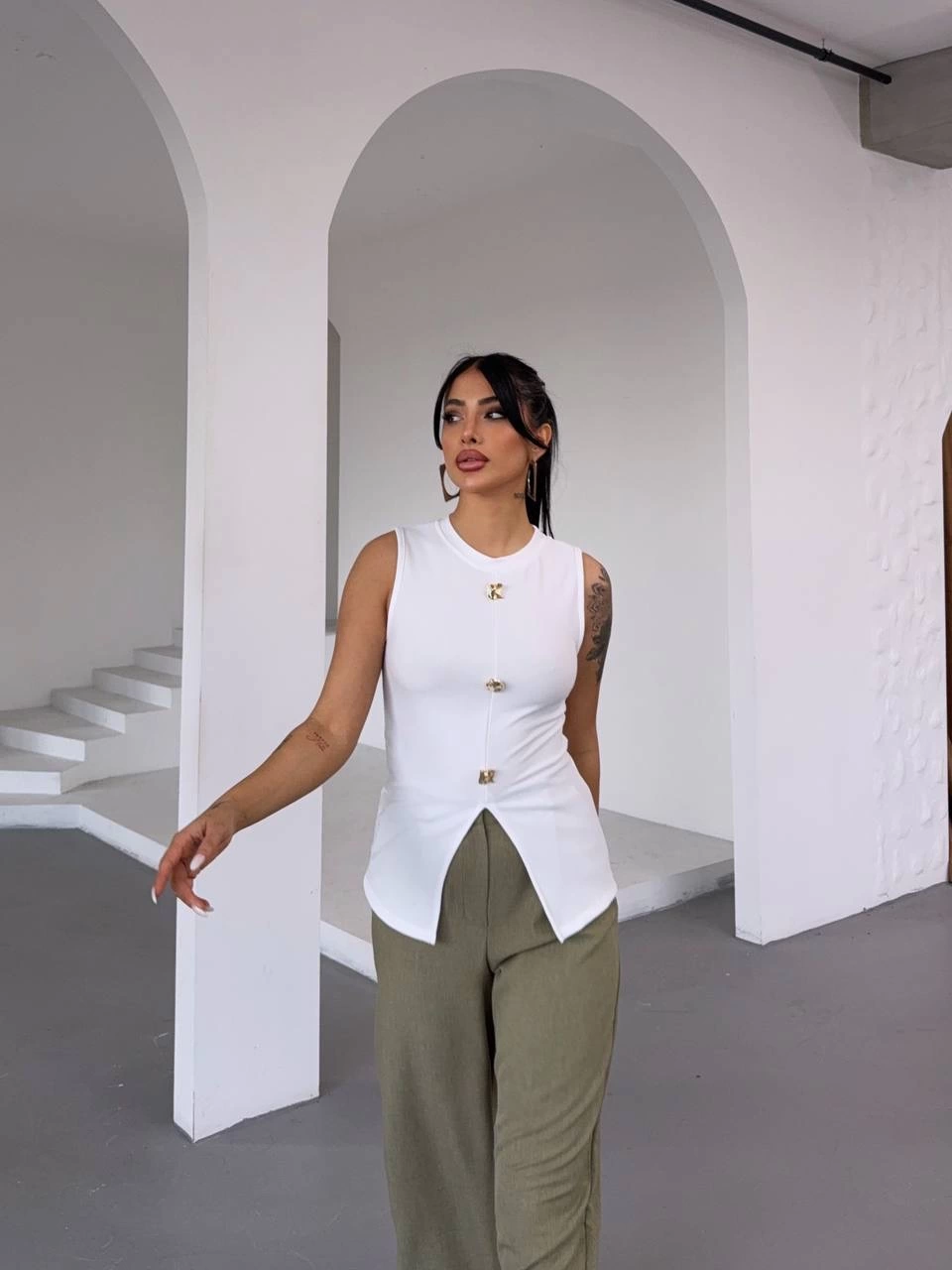 Kadın beyaz bisiklet yaka gold düğmeli ottoman bluz s2310