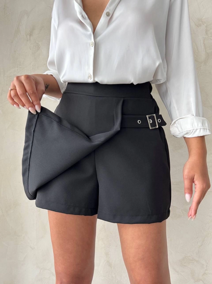 Kadın tokalı şort etek siyah s25449