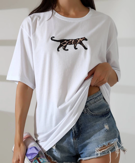 Kaplan nakış işlemeli Oversize tişört