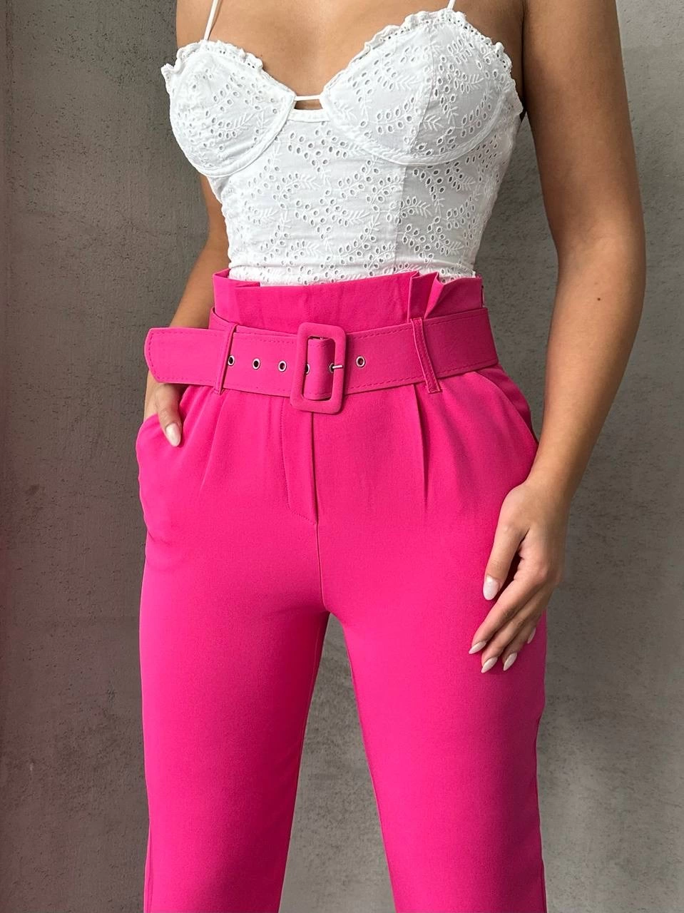 Kemerli havuç pantolon