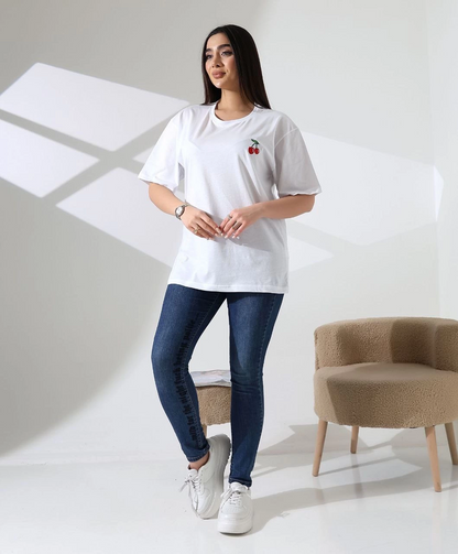 Kiraz işlemeli tişört