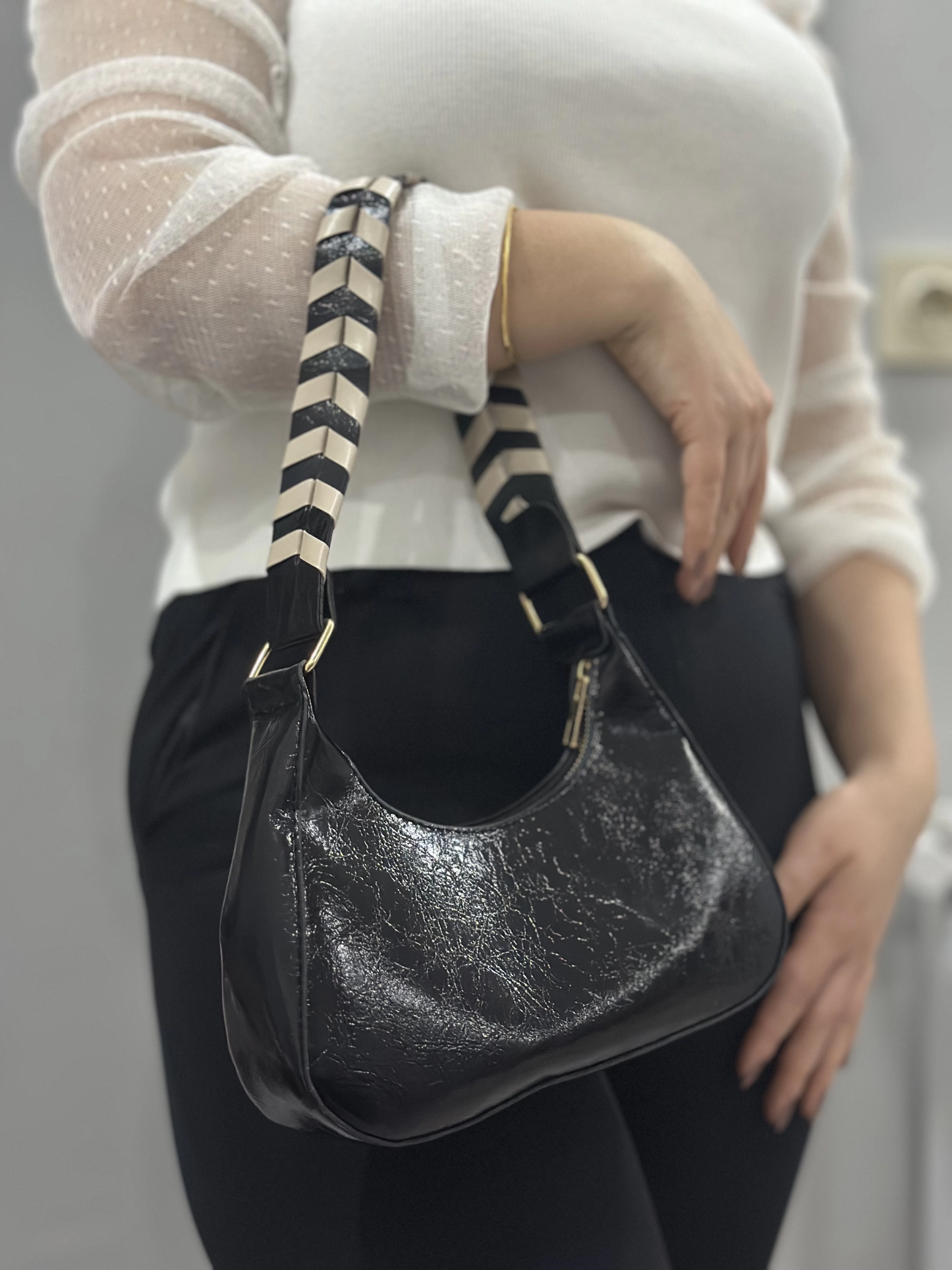 Kraş siyah cilt çanta