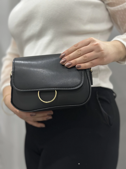 Siyah cilt mossi çanta