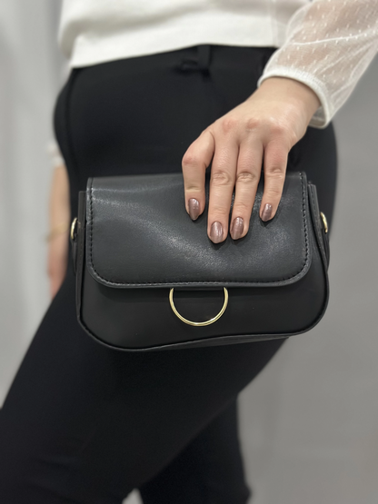 Siyah cilt mossi çanta