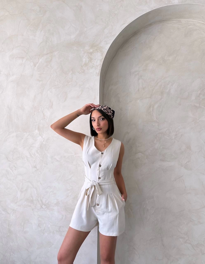 Kuşaklı şortlu tulum