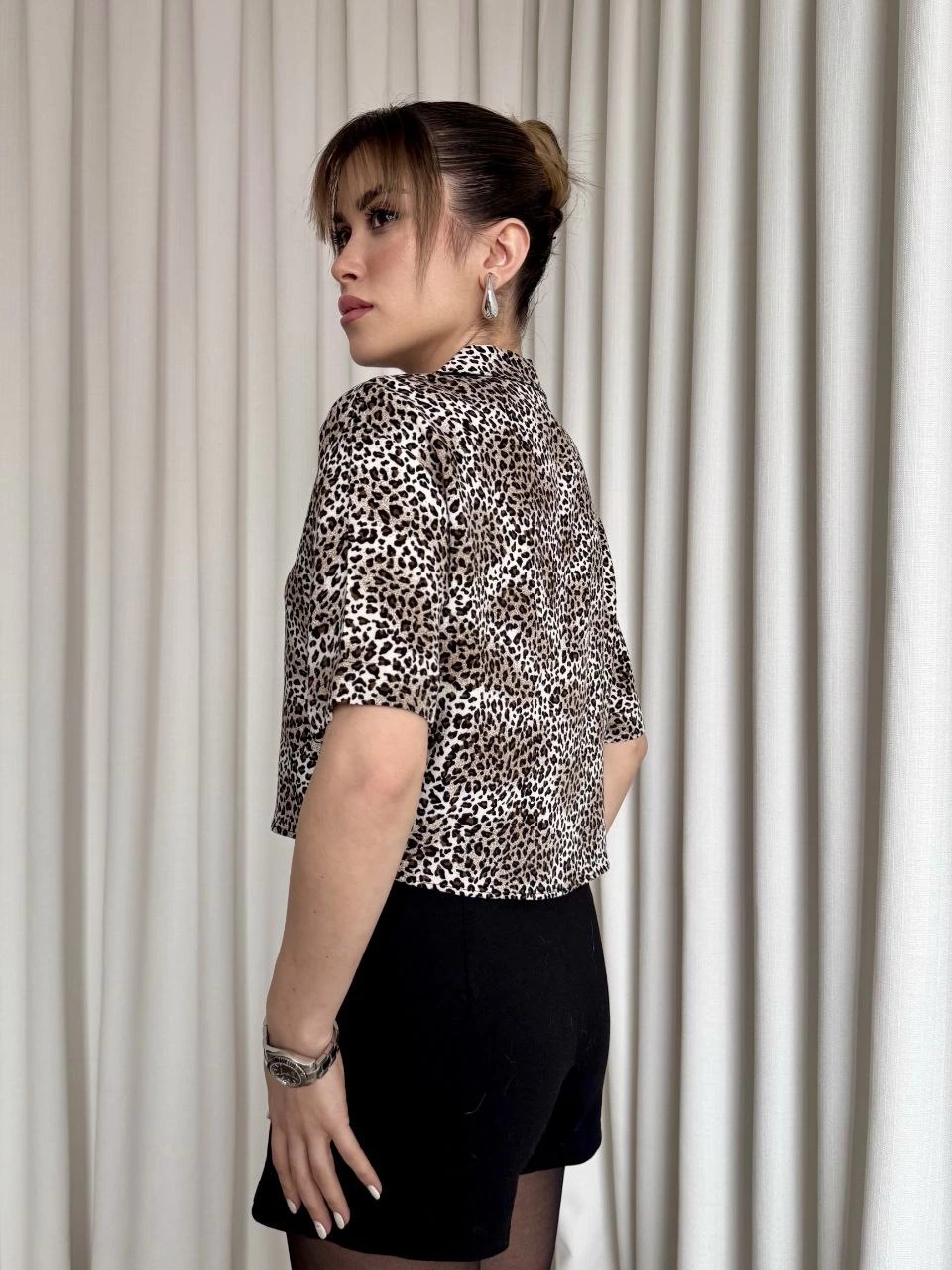 Leopar desenli crop gömlek