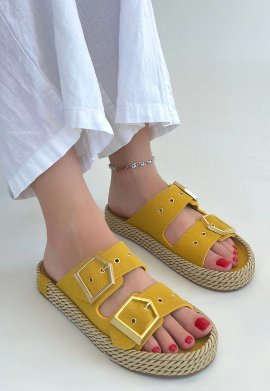 Loera Sarı Nubuk Çift Tokalı Terlik