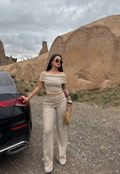 Madonna yaka bol paça pantolonlu takım