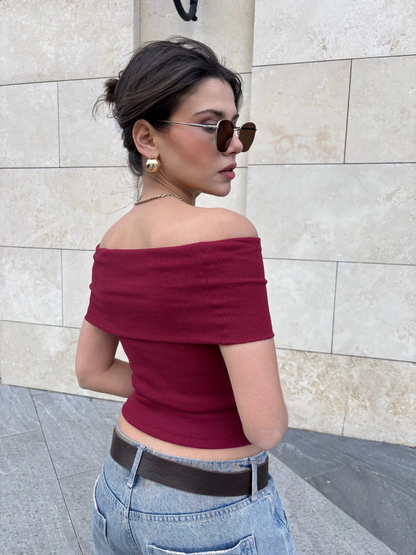 Madonna yaka sıfır kol bluz