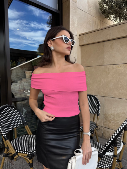 Madonna yaka sıfır kol bluz pembe