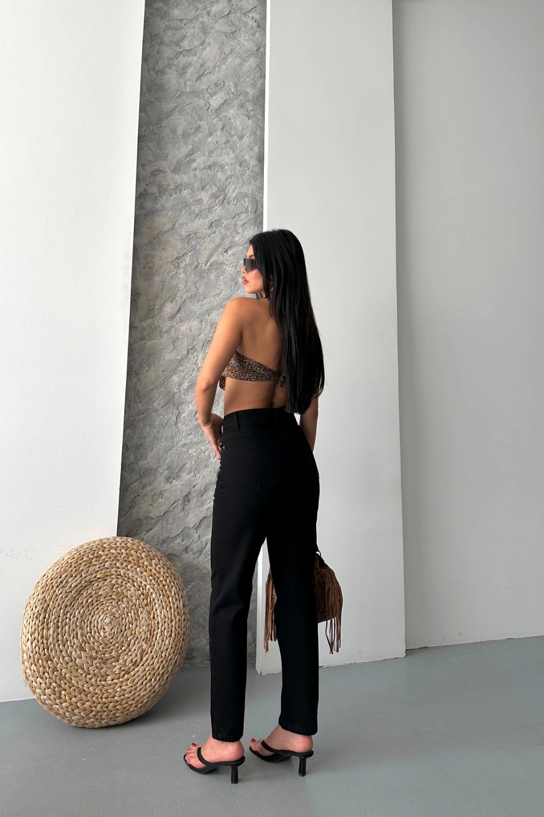 Mom fit enzim taş yıkama jeans pantolon siyah d2006