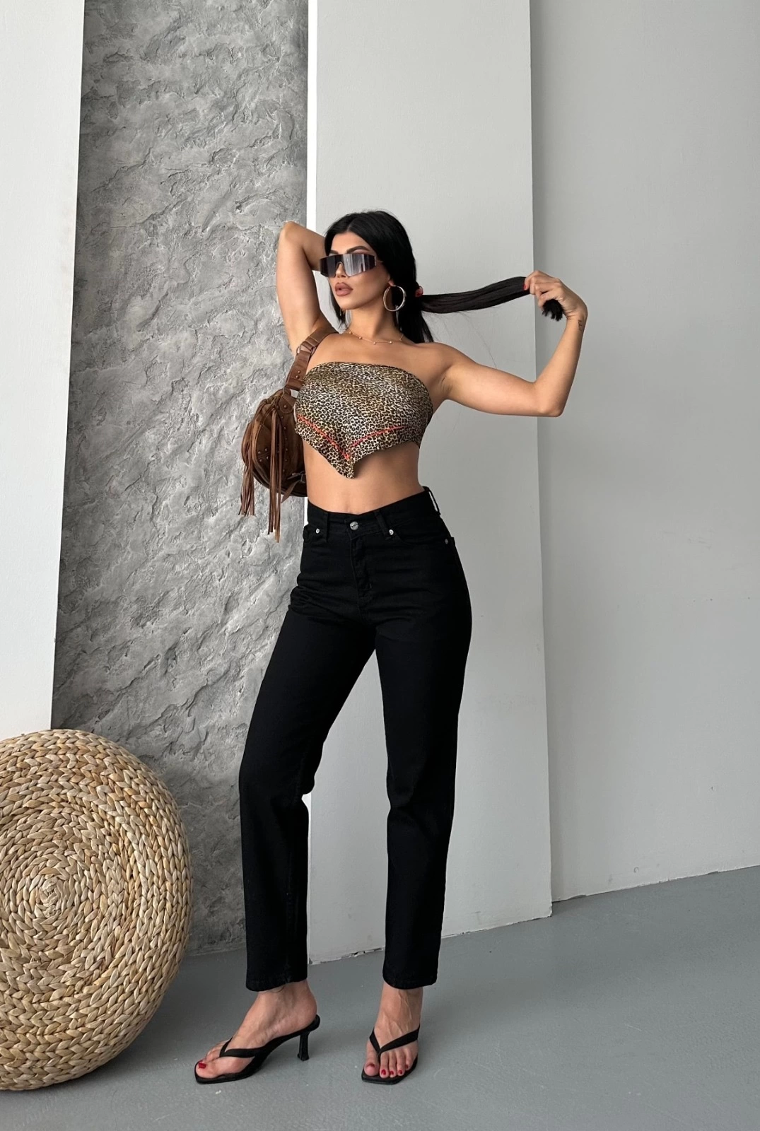 Mom fit enzim taş yıkama jeans pantolon siyah d2006