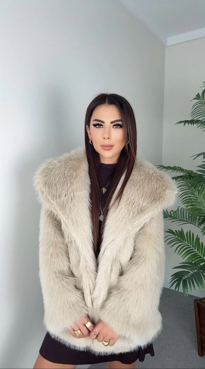 Önü çıtçıtlı loli kürk bej t4149