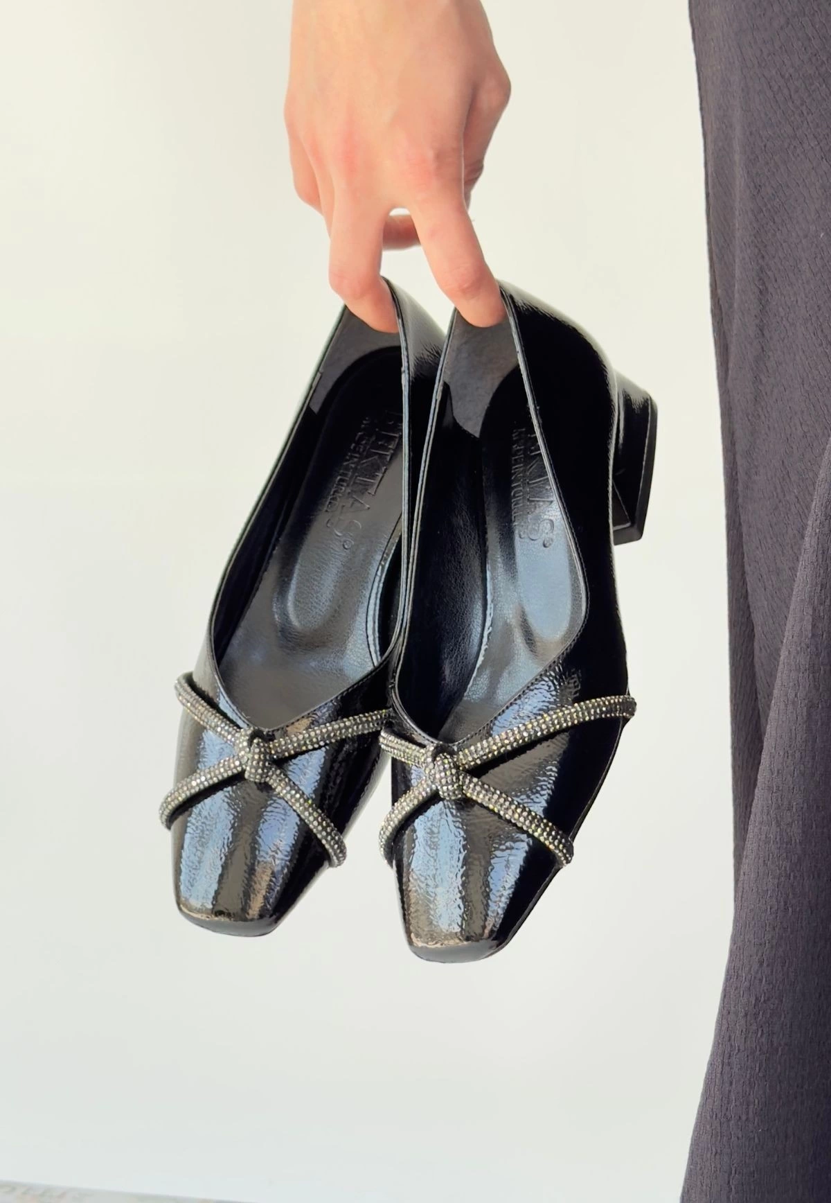 Pety Siyah Rugan Topuklu Ayakkabı