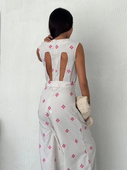 Sırt dekolteli keten beyaz tulum S1036