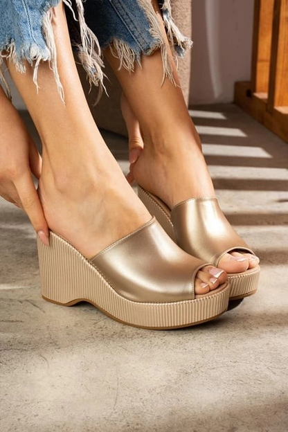 Tlay Bej Cilt Dolgu Topuk Terlik